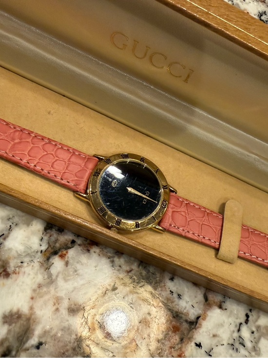 Gucci Accessories - Gucci Gold-Tone Case Watch with Pink Leather Strap